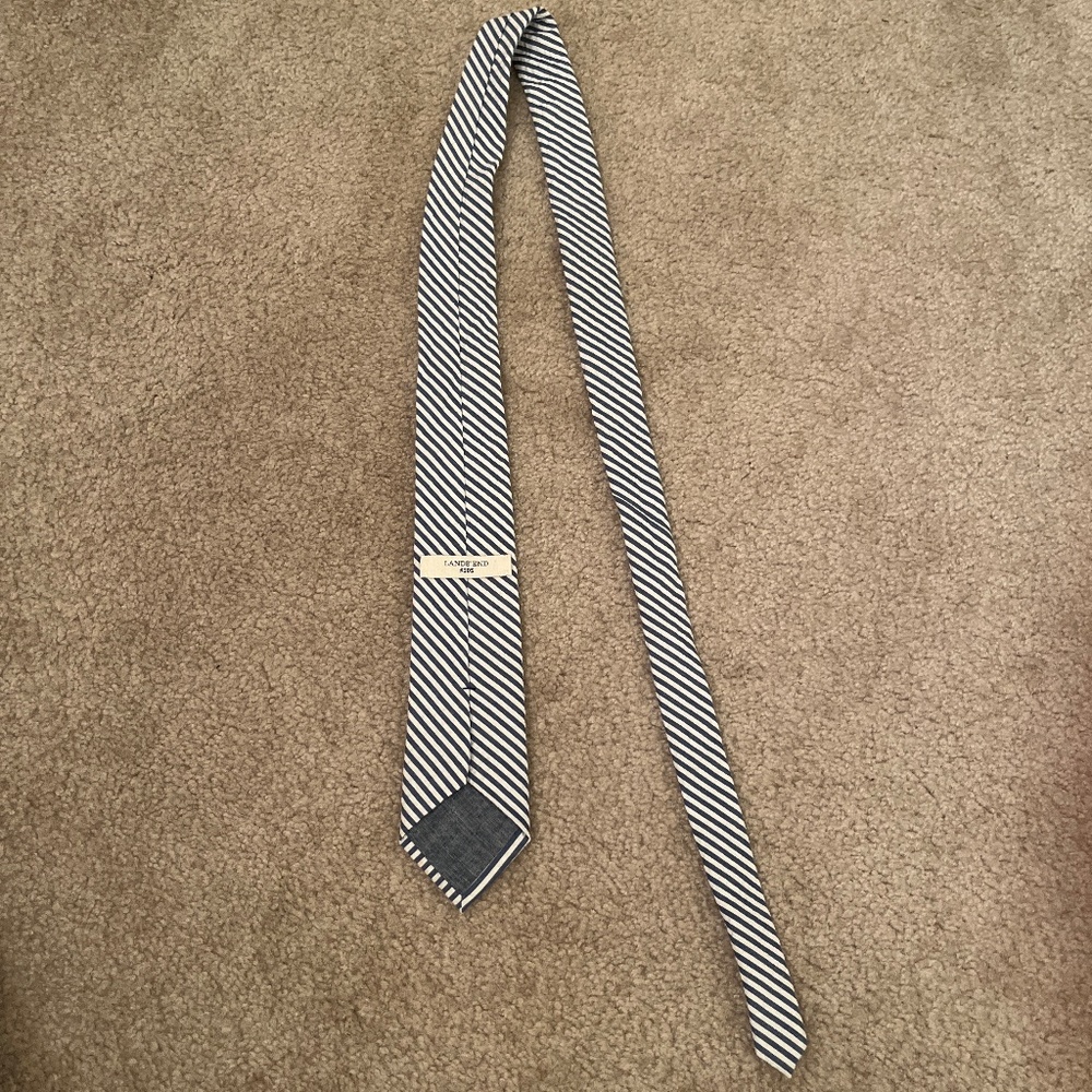 Lands’ End Kids tie